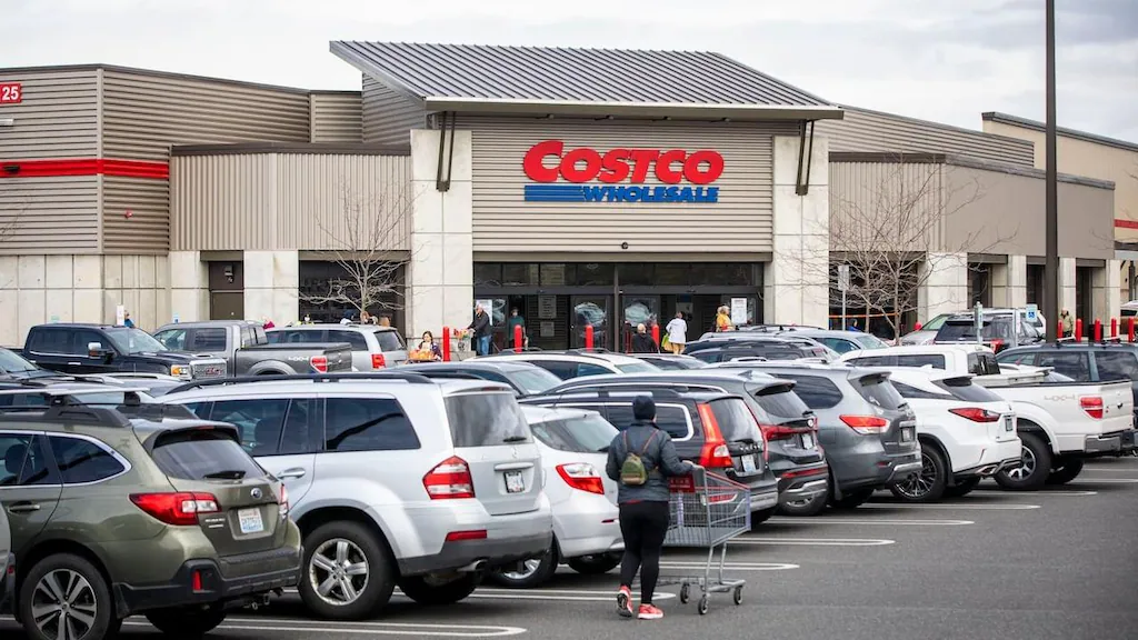 Should Kids Be Welcome at Costco? A Viral Debate on Parenting in Public Spaces